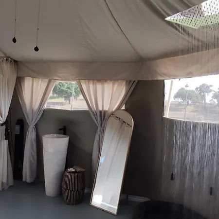 El Toril Glamping Experience Campo de lujo *